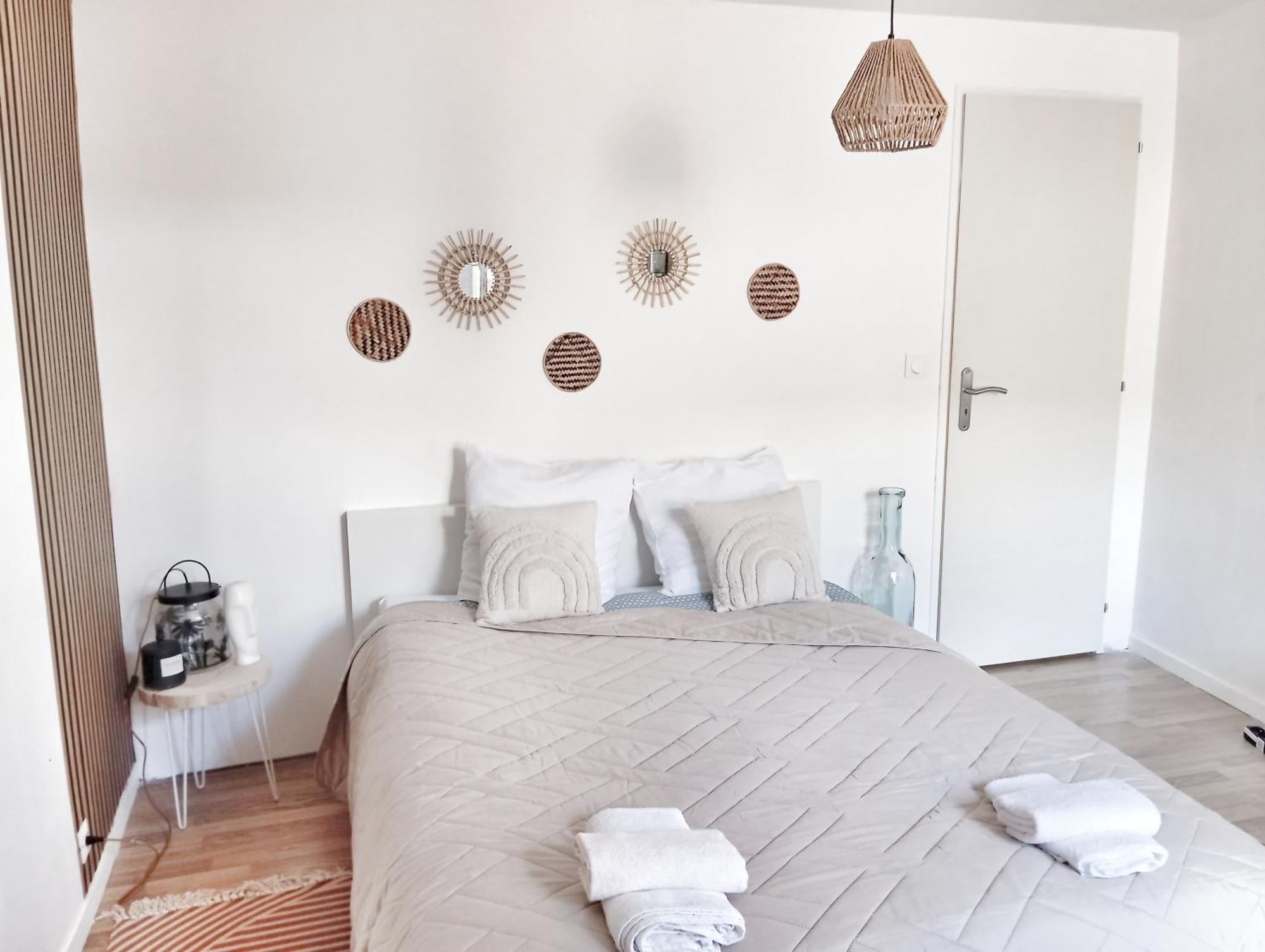 Rooms Home CSM: Private Suites with Terrace for Families Charly-sur-Marne Exterior photo