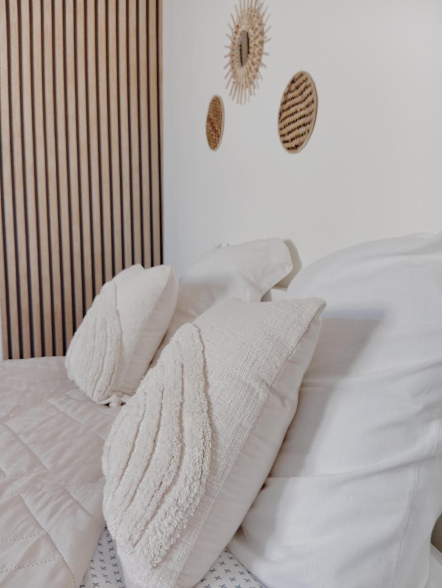 Rooms Home CSM: Private Suites with Terrace for Families Charly-sur-Marne Exterior photo