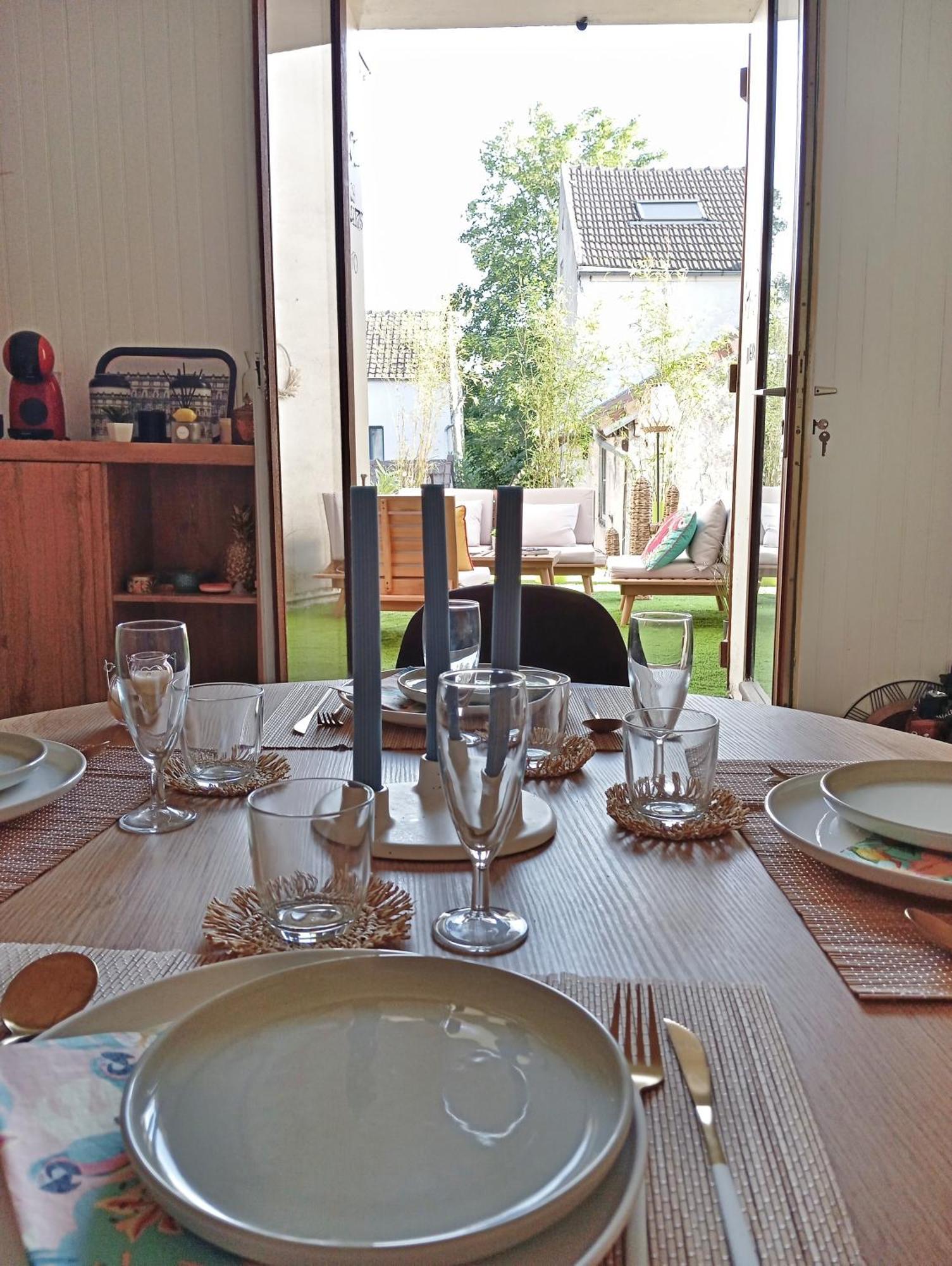 Rooms Home CSM: Private Suites with Terrace for Families Charly-sur-Marne Exterior photo